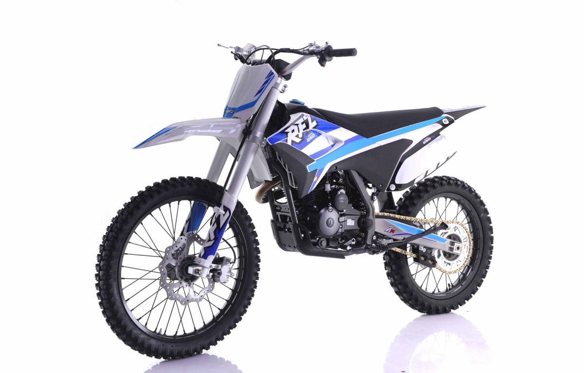 Apollo Thunder 250cc Dirt Bike, 5-Speed Manual, Electric Start, 21/18 inch Wheels, Ages 16 and up – Red - Image 3