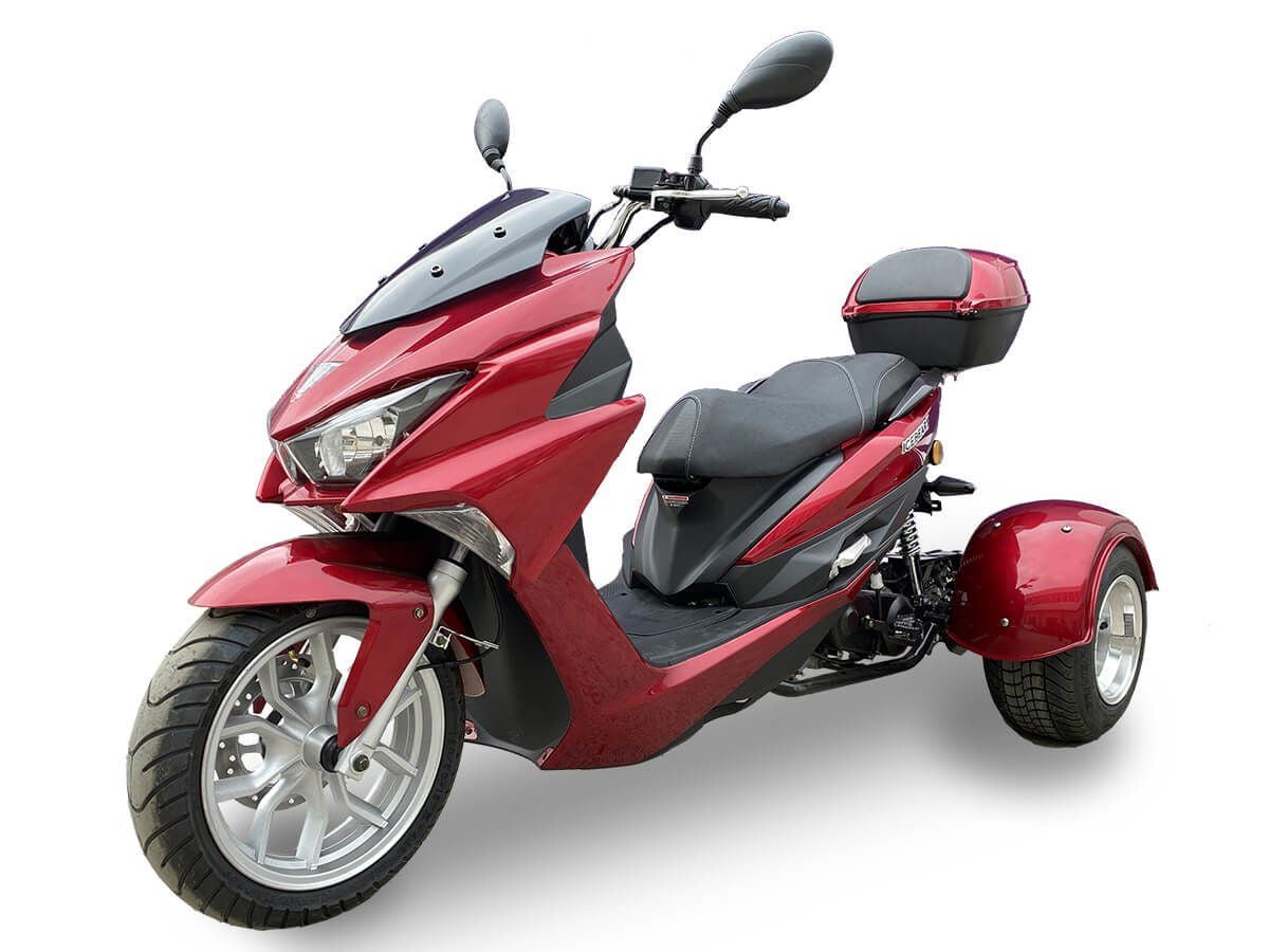 Trifecta 150cc Street Trike, Automatic, Disc Brakes, Aluminum Wheels, Trunk and Windshield Included – Metallic Blue - Image 3